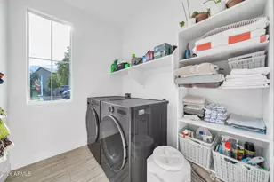 2042 W Lariat Ln, Phoenix, AZ 85085 - Photo 32