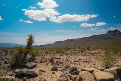 - W Oatman Highway -- #2, Golden Valley, AZ 86413 - Photo 8