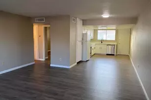 3352 W Harmont Dr, Phoenix, AZ 85051 - Photo 6