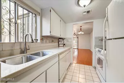 925 E Cochise Drive, Phoenix, AZ 85020 - Photo 12