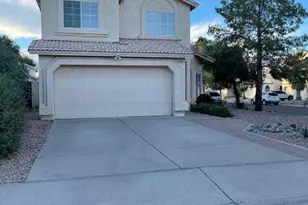 3705 E Topeka Dr, Phoenix, AZ 85050 - Photo 1