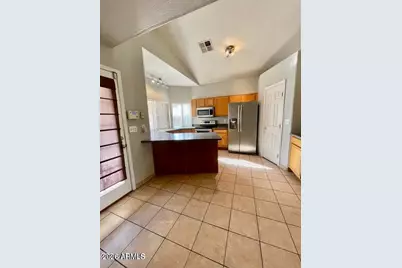 3705 E Topeka Drive, Phoenix, AZ 85050 - Photo 4