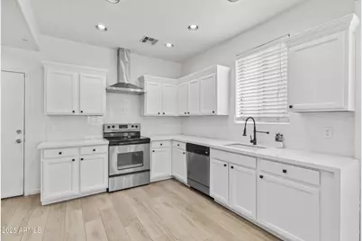 1225 N 36th Street #1015, Phoenix, AZ 85008 - Photo 4