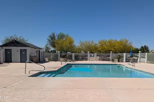 8521 W Mauna Loa Ln, Peoria, AZ 85381 - Photo 28