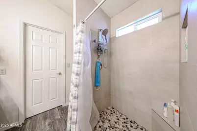 8521 W Mauna Loa Lane, Peoria, AZ 85381 - Photo 18