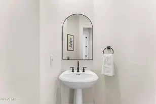 7266 E Del Acero Dr, Scottsdale, AZ 85258 - Photo 28