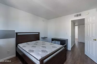 820 W University Drive #13, Tempe, AZ 85281 - Photo 16