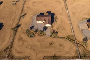 158 N Pettoshas Dr, Maricopa, AZ 85139 - Photo 2