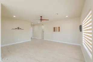 158 N Pettoshas Dr, Maricopa, AZ 85139 - Photo 12
