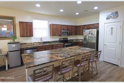 12010 W Calle Hermosa Lane, Avondale, AZ 85323 - Photo 2