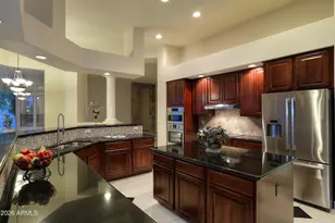 10249 N 64th St, Paradise Valley, AZ 85253 - Photo 6