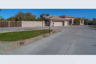 10249 N 64th Street, Paradise Valley, AZ 85253 - Photo 28