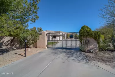 10249 N 64th Street, Paradise Valley, AZ 85253 - Photo 2