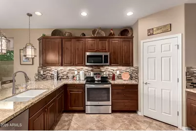 10945 W Pleasant Valley Court, Sun City, AZ 85351 - Photo 14