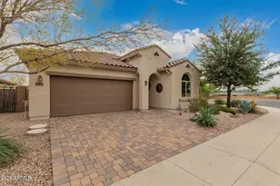 10945 W Pleasant Valley Ct, Sun City, AZ 85351 - Photo 2