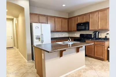 9325 N 179 Drive, Waddell, AZ 85355 - Photo 4