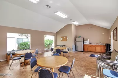 5525 E Thomas Road #G10, Phoenix, AZ 85018 - Photo 16