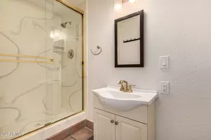 834 N Oak Ct, Chandler, AZ 85226 - Photo 38