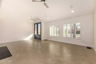 834 N Oak Ct, Chandler, AZ 85226 - Photo 4