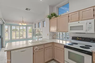 13604 W Robertson Drive, Sun City West, AZ 85375 - Photo 12