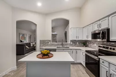 7459 W Abraham Lane, Glendale, AZ 85308 - Photo 8