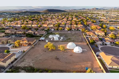 3115 W Cavedale Drive, Phoenix, AZ 85083 - Photo 2