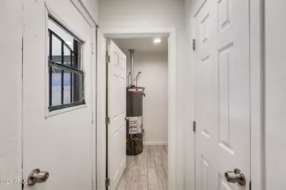 4724 W Monterosa Street, Phoenix, AZ 85031 - Photo 32