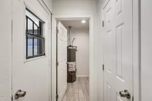 4724 W Monterosa St, Phoenix, AZ 85031 - Photo 32