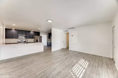 4724 W Monterosa Street, Phoenix, AZ 85031 - Photo 10