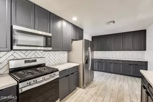 4724 W Monterosa St, Phoenix, AZ 85031 - Photo 18