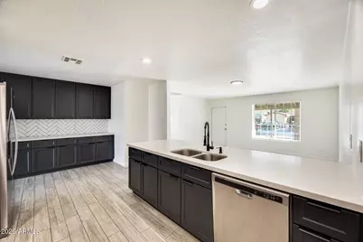 4724 W Monterosa Street, Phoenix, AZ 85031 - Photo 16