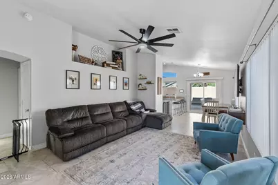 164 W Mohawk Drive, Phoenix, AZ 85027 - Photo 2