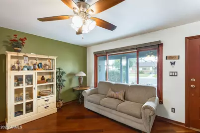 2910 E Windrose Drive, Phoenix, AZ 85032 - Photo 2