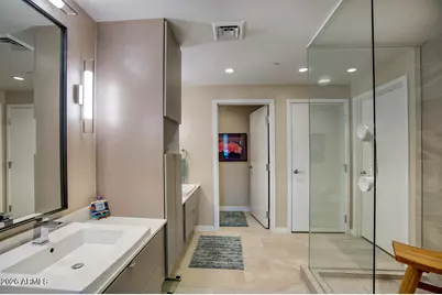 200 W Portland Street #1113, Phoenix, AZ 85003 - Photo 20