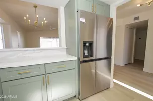 306 W Beverly Ln, Phoenix, AZ 85023 - Photo 30