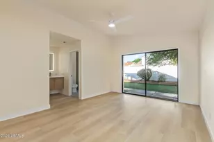 306 W Beverly Ln, Phoenix, AZ 85023 - Photo 14