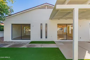 306 W Beverly Ln, Phoenix, AZ 85023 - Photo 26