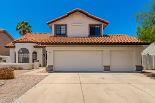 6121 E Saddleback St, Mesa, AZ 85215 - Photo 2