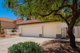 6121 E Saddleback St, Mesa, AZ 85215 - Photo 6