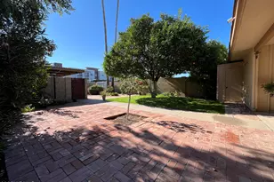 2167 E Ellis Dr, Tempe, AZ 85282 - Photo 4