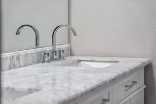 20826 N Gable Hill Dr, Sun City West, AZ 85375 - Photo 18