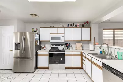 13843 W Fargo Drive, Surprise, AZ 85374 - Photo 6