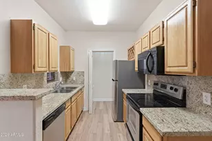 2929 W Yorkshire Dr, Phoenix, AZ 85027 - Photo 6