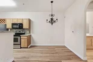 2929 W Yorkshire Dr, Phoenix, AZ 85027 - Photo 8