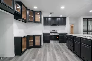 6112 W Frier Dr, Glendale, AZ 85301 - Photo 12