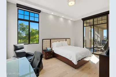 2 Biltmore Estate #211, Phoenix, AZ 85016 - Photo 30