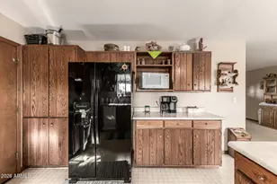 12427 W Desert Cove Rd, El Mirage, AZ 85335 - Photo 14