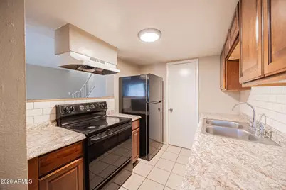 5041 N 39th Lane, Phoenix, AZ 85019 - Photo 8