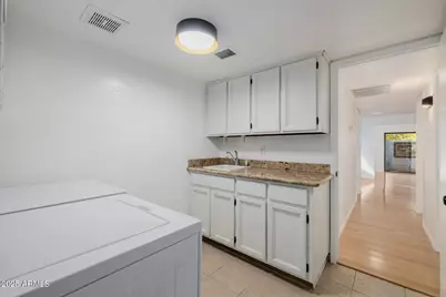 1875 E State Avenue, Phoenix, AZ 85020 - Photo 30