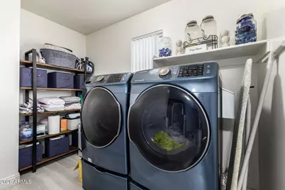 7218 S 40th Lane, Phoenix, AZ 85041 - Photo 36